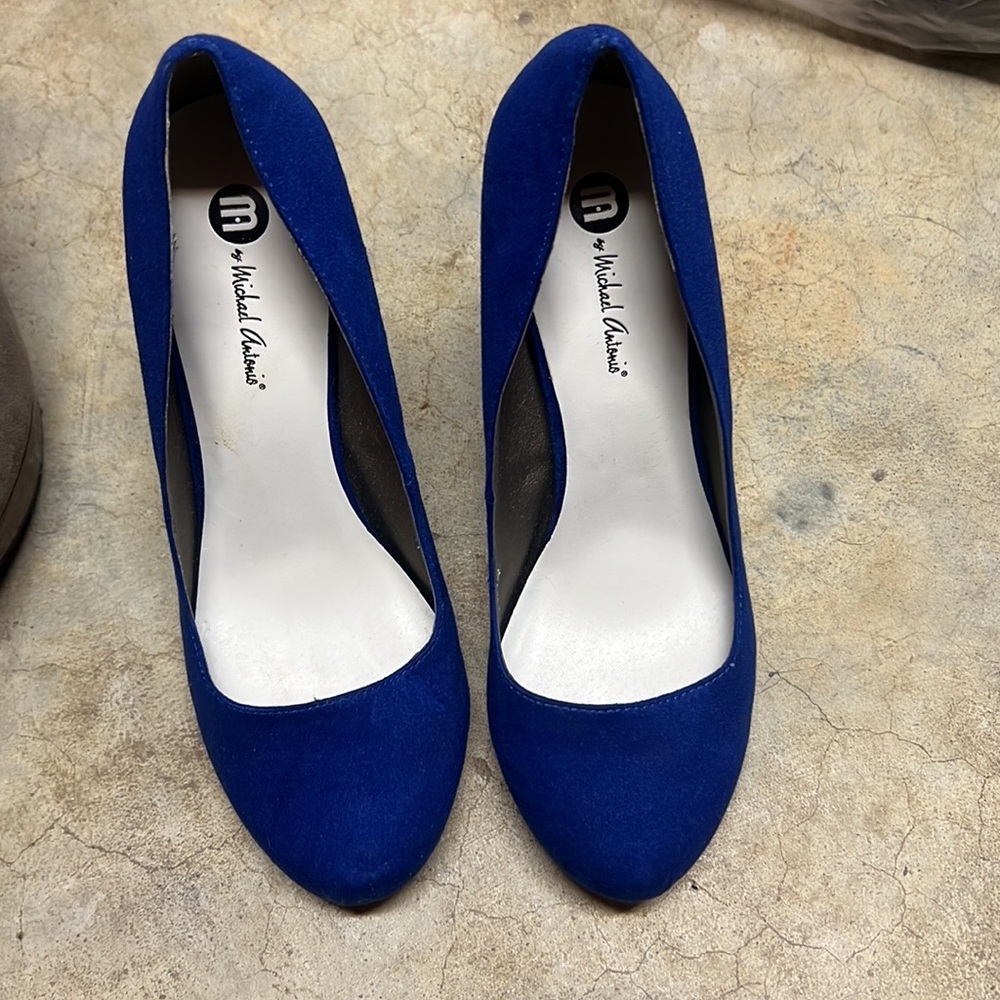 Michael Antonio navy heels suede